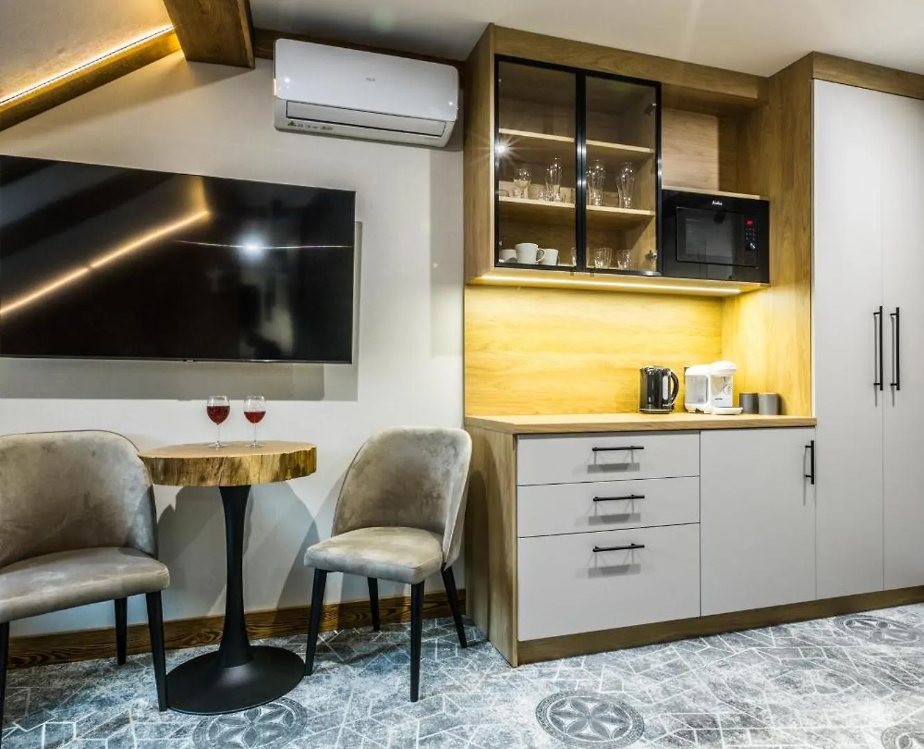 Apartamenty Forrest Krupowki ザコパネ
